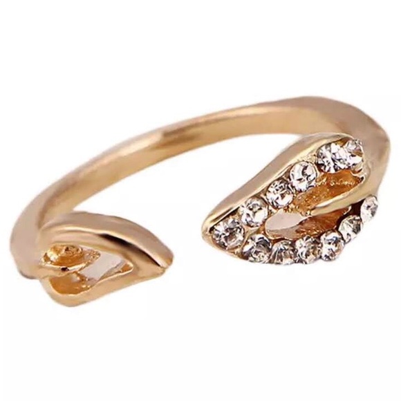 🛍2/$15or5/$25 NEW Golden Hearts Adjustable Ring! - Picture 5 of 6